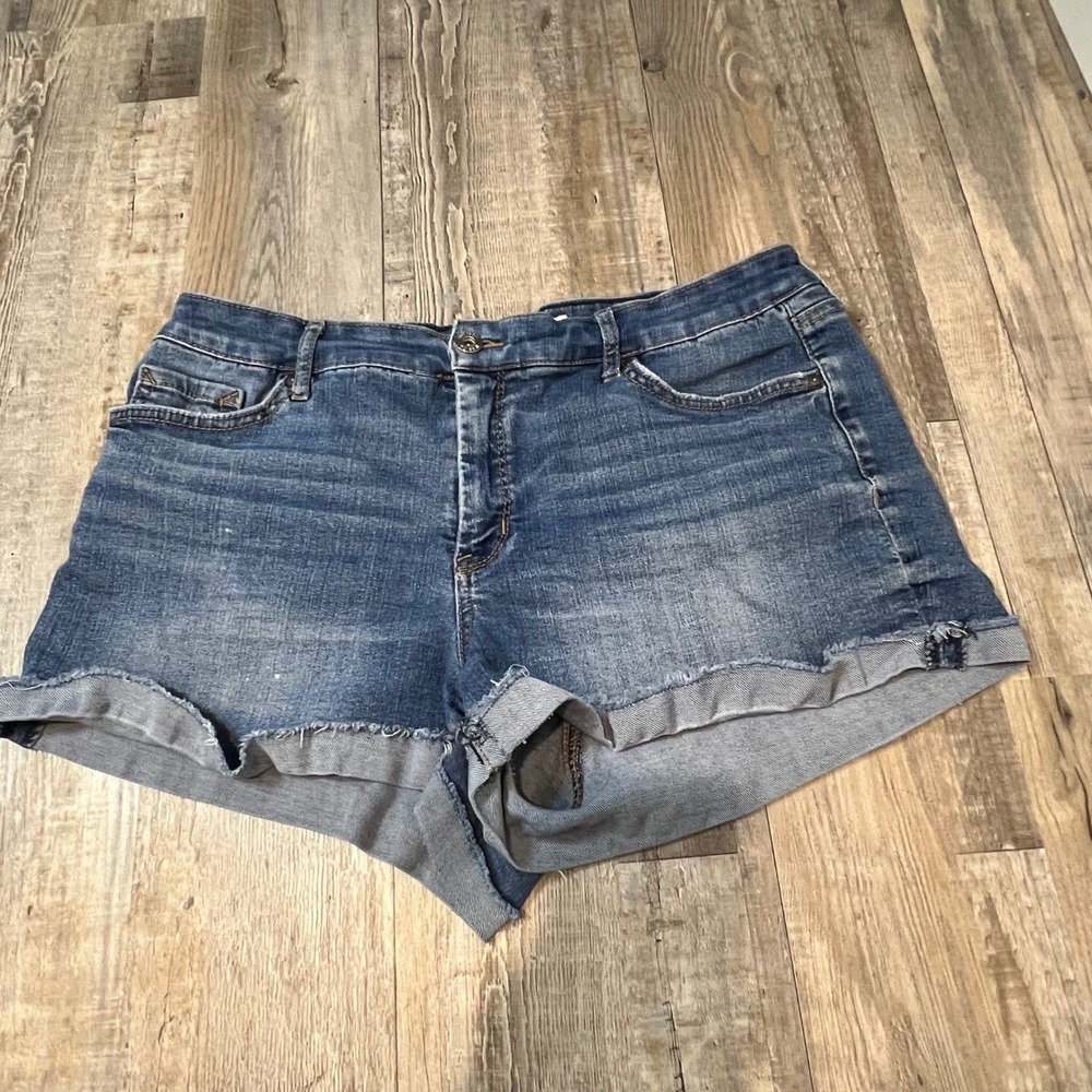 Jessica Simpson Womens Denim Shorts Forever Rolled Medium Wash Blue Size 31
